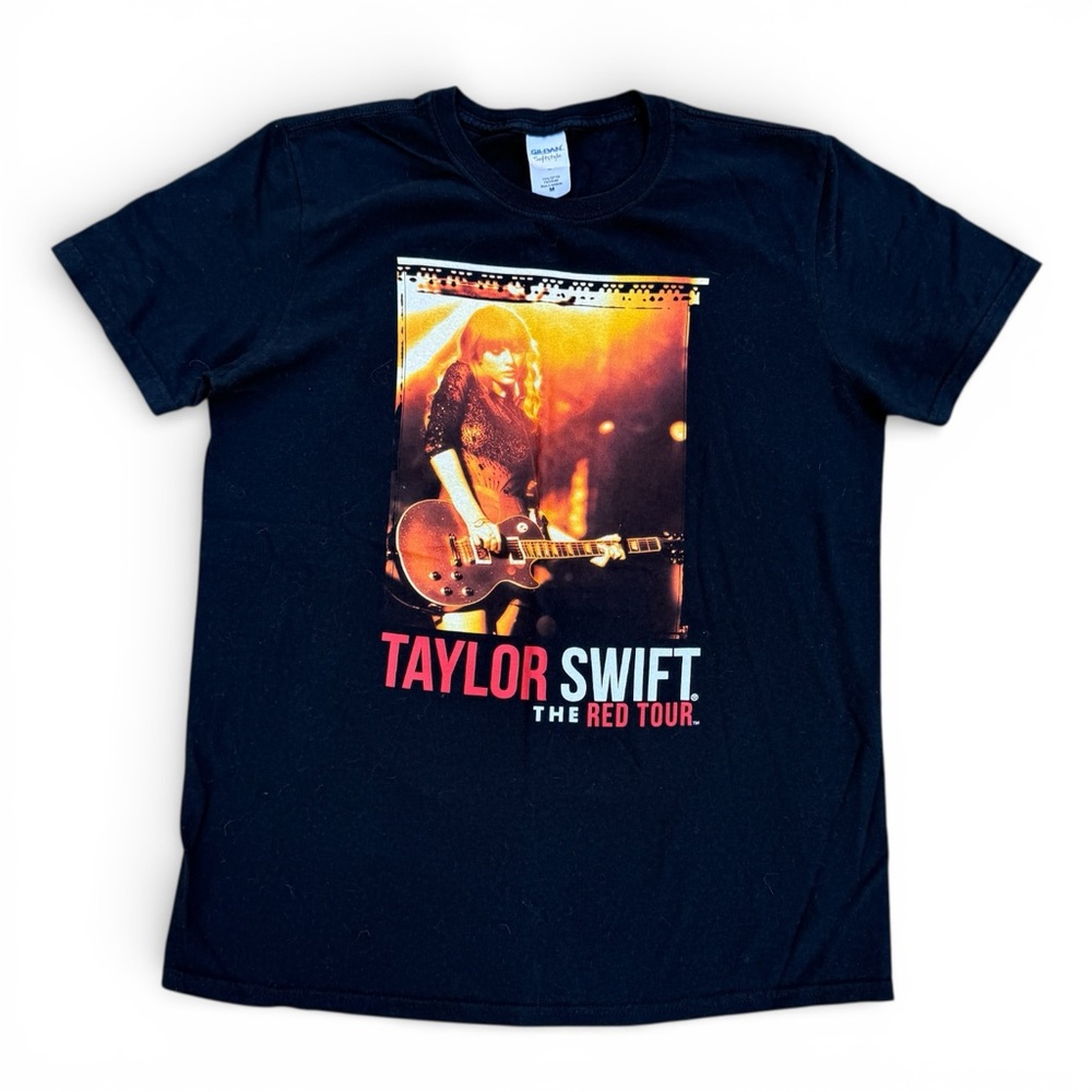 Taylor Swift Red Tour Graphic T-Shirt Black Medium Pop Culture Merch Collectible